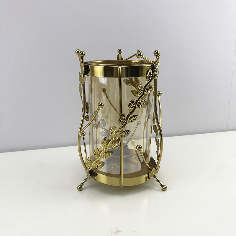 Metal patterned flower vase