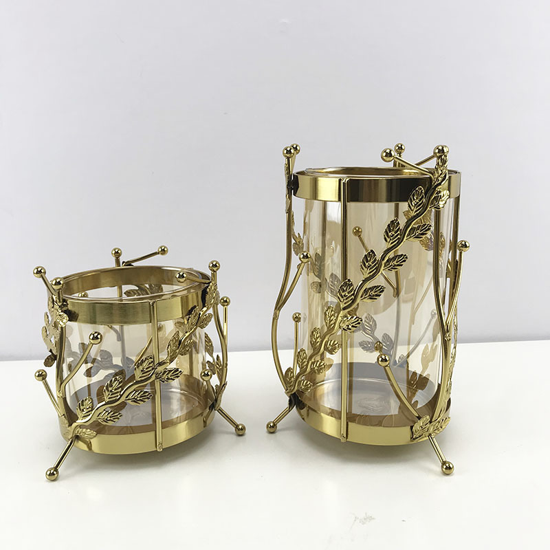 Metal patterned flower vase