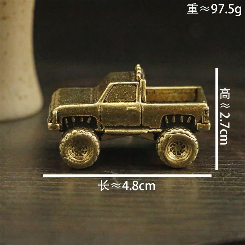 Brass material pickup truck shaped ornament